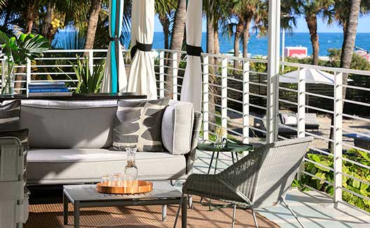 Surfcomber updstairs cabana